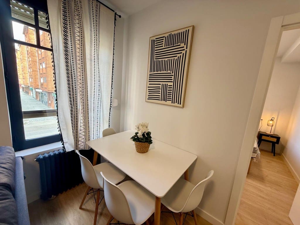2 Zimmer Apartment zu vermieten in San Andres del Rabanedo - 600 € (Ref: 10040755)