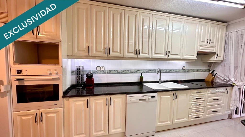 Piso de 4 habitaciones en Collado Villalba en venta con piscina garaje - 410.000 € (Ref: 10040758)
