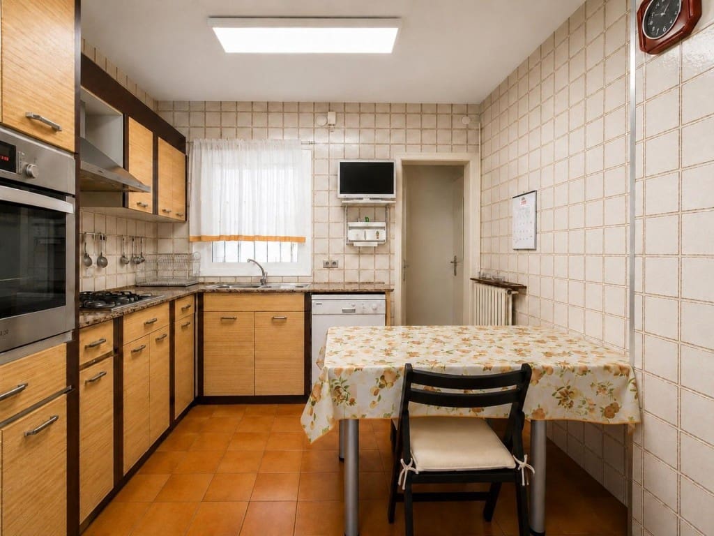 Apartamento de 4 habitaciones en Barcelona ciudad en venta - 925.000 € (Ref: 10040763)