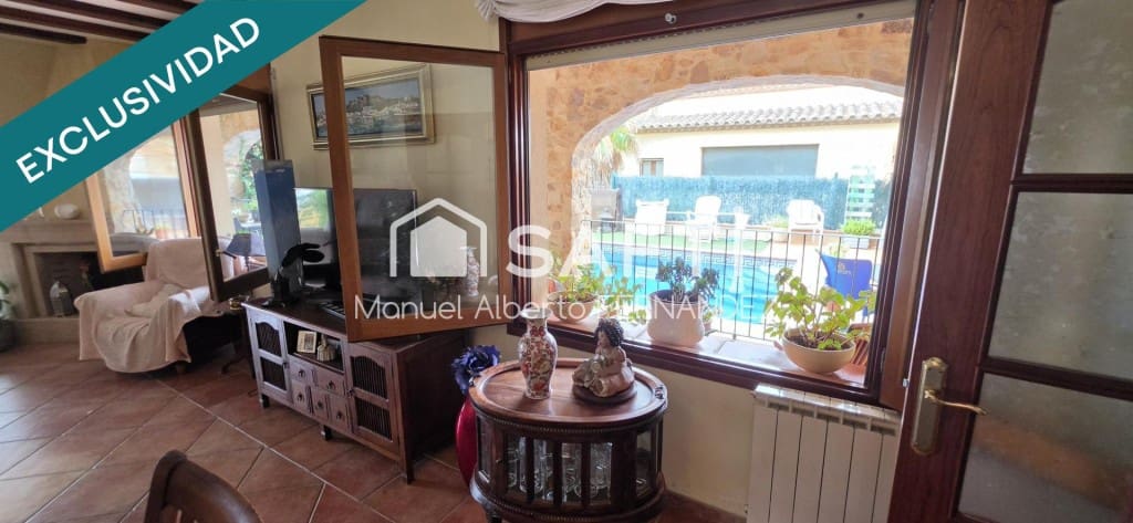 6 bedroom Villa for sale in Blanes with pool garage - € 725,000 (Ref: 10042707)