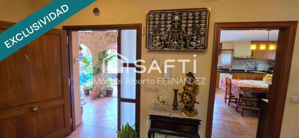 6 bedroom Villa for sale in Blanes with pool garage - € 725,000 (Ref: 10042707)