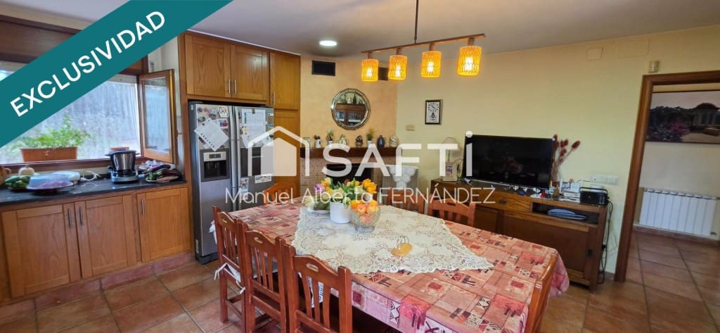 6 bedroom Villa for sale in Blanes with pool garage - € 725,000 (Ref: 10042707)