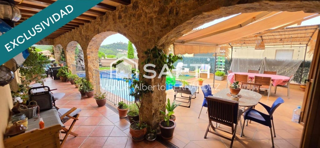 6 bedroom Villa for sale in Blanes with pool garage - € 725,000 (Ref: 10042707)