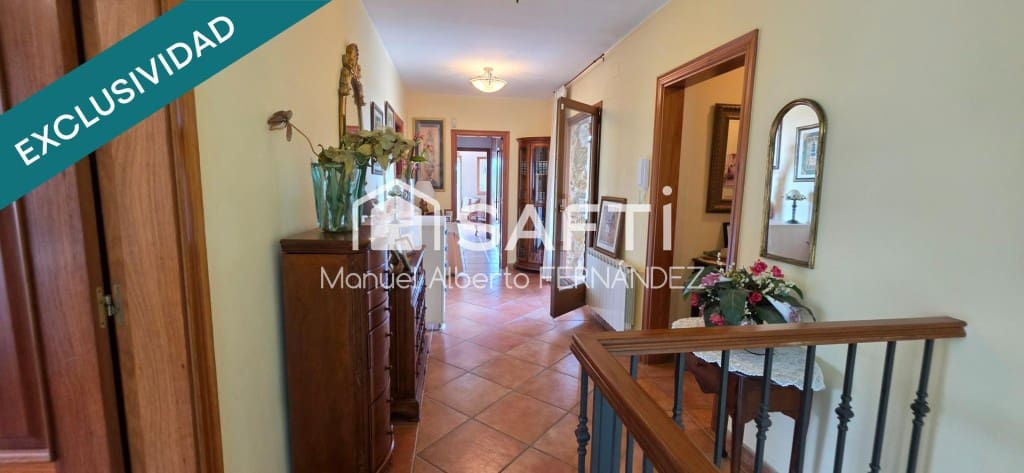 6 bedroom Villa for sale in Blanes with pool garage - € 725,000 (Ref: 10042707)