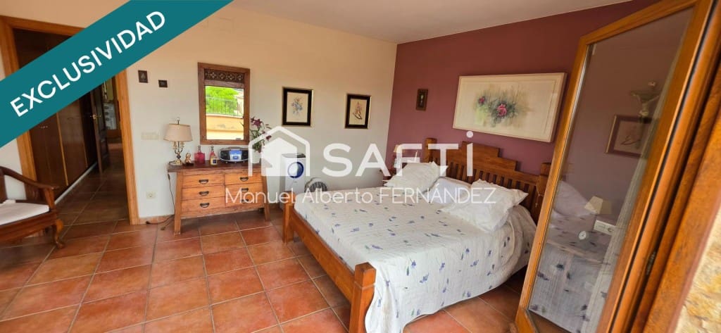 6 bedroom Villa for sale in Blanes with pool garage - € 725,000 (Ref: 10042707)