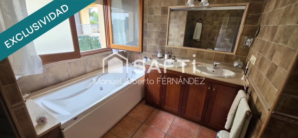 6 bedroom Villa for sale in Blanes with pool garage - € 725,000 (Ref: 10042707)