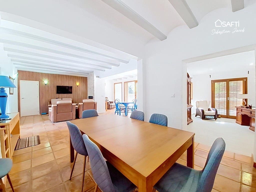 Chalet de 3 habitaciones en La Sella en venta con piscina garaje - 690.000 € (Ref: 10042709)