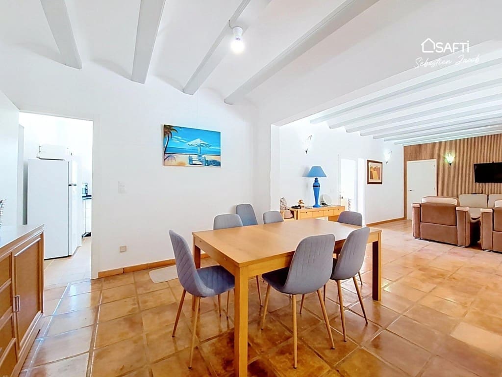 Chalet de 3 habitaciones en La Sella en venta con piscina garaje - 690.000 € (Ref: 10042709)