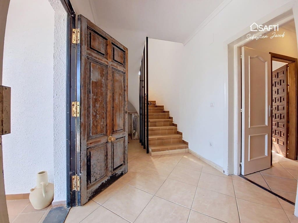 Chalet de 3 habitaciones en La Sella en venta con piscina garaje - 690.000 € (Ref: 10042709)
