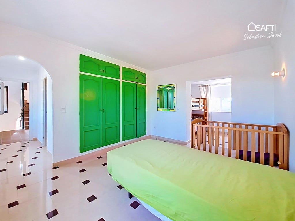 Chalet de 3 habitaciones en La Sella en venta con piscina garaje - 690.000 € (Ref: 10042709)