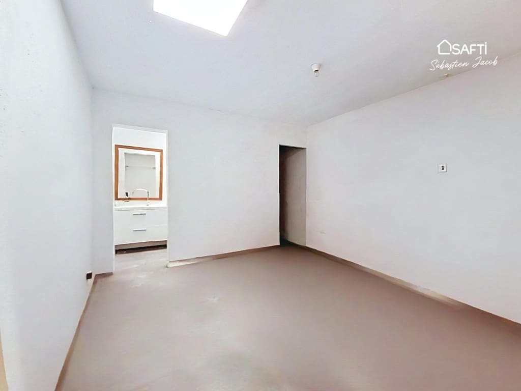 Chalet de 3 habitaciones en La Sella en venta con piscina garaje - 690.000 € (Ref: 10042709)