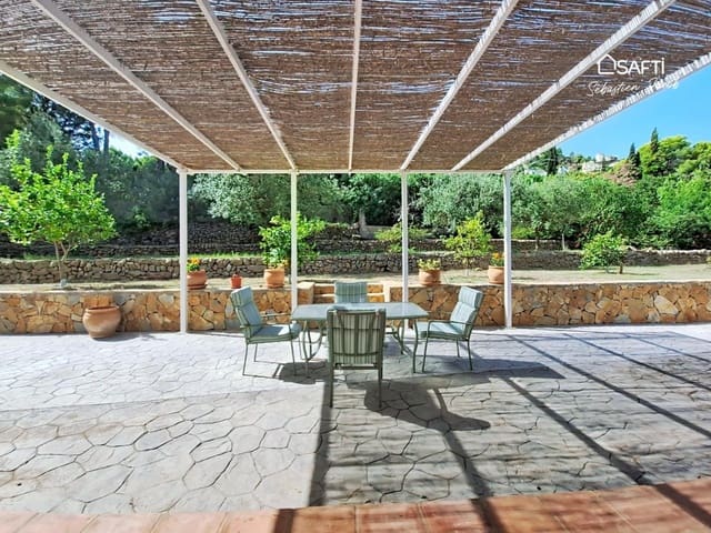 3 chambre Villa/Maison à vendre à La Sella avec piscine garage - 690 000 € (Ref: 10042709)