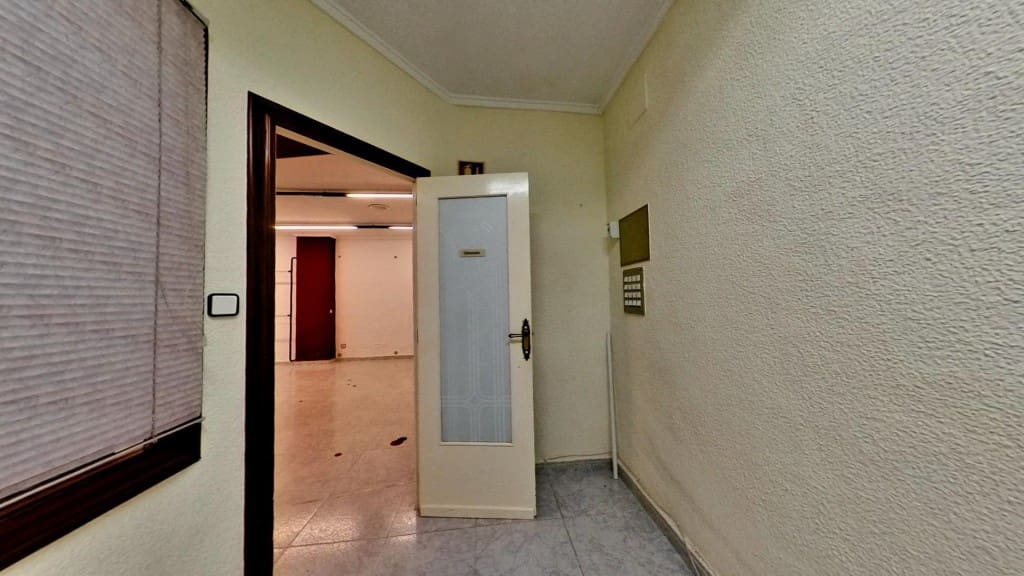 Kaupallinen myytävänä paikassa Elda - 105 000 € (Ref: 10044733)