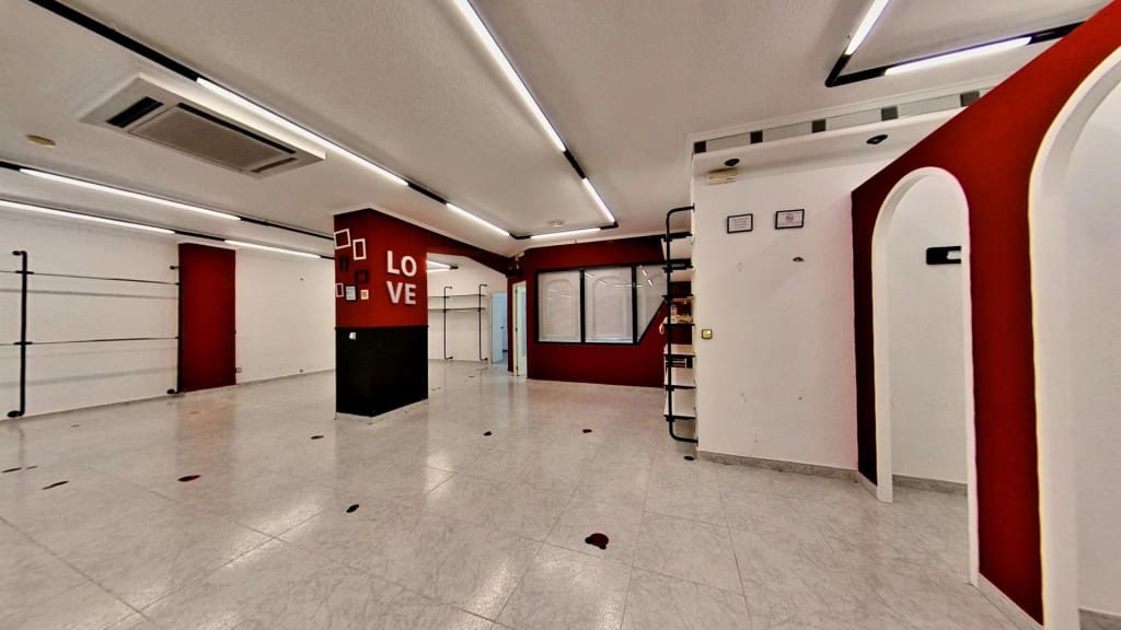Kaupallinen myytävänä paikassa Elda - 105 000 € (Ref: 10044733)
