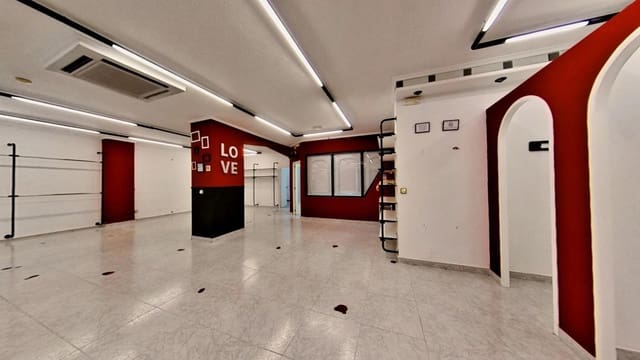 Kaupallinen myytävänä paikassa Elda - 105 000 € (Ref: 10044733)