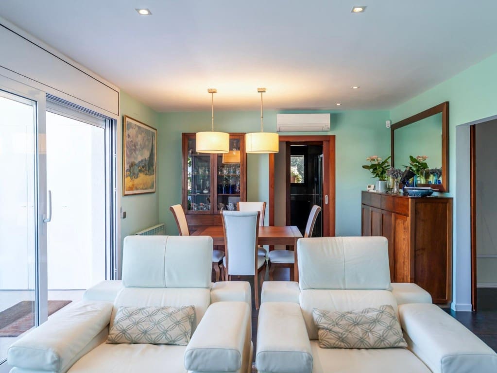3 chambre Villa/Maison à vendre à Vallromanes avec piscine garage - 722 000 € (Ref: 10044734)