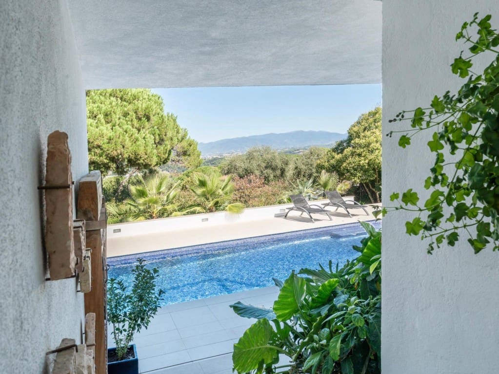 3 chambre Villa/Maison à vendre à Vallromanes avec piscine garage - 722 000 € (Ref: 10044734)