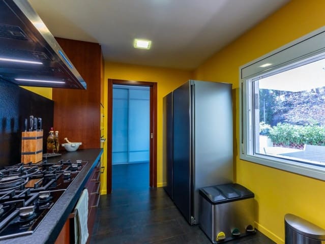 3 chambre Villa/Maison à vendre à Vallromanes avec piscine garage - 722 000 € (Ref: 10044734)