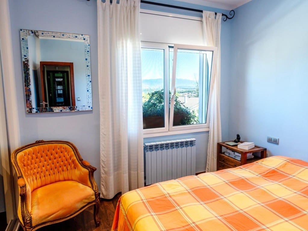 3 chambre Villa/Maison à vendre à Vallromanes avec piscine garage - 722 000 € (Ref: 10044734)