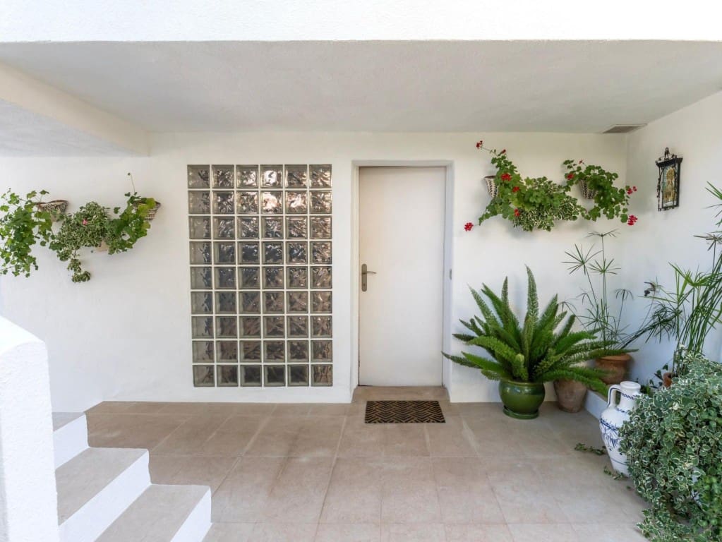 3 chambre Villa/Maison à vendre à Vallromanes avec piscine garage - 722 000 € (Ref: 10044734)