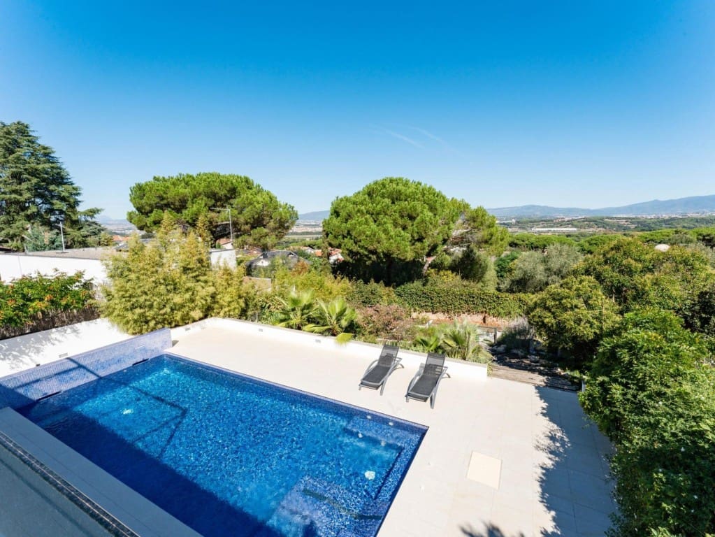 3 chambre Villa/Maison à vendre à Vallromanes avec piscine garage - 722 000 € (Ref: 10044734)