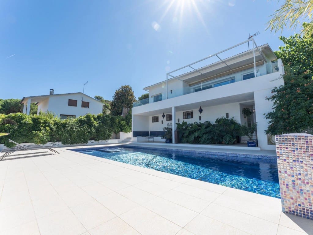 3 chambre Villa/Maison à vendre à Vallromanes avec piscine garage - 722 000 € (Ref: 10044734)