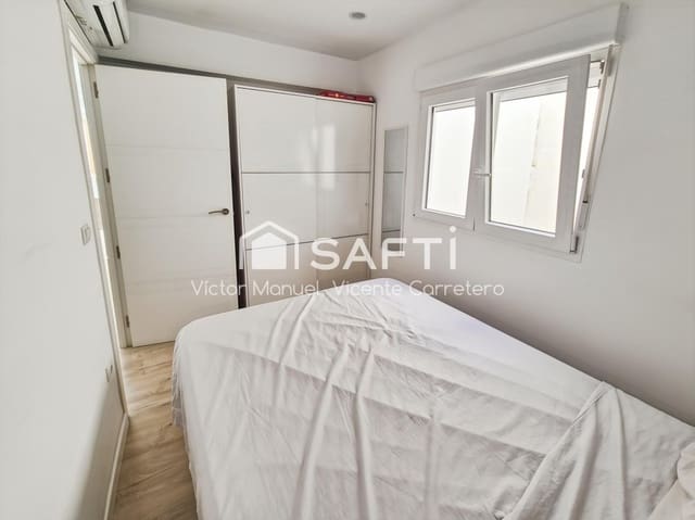 3 sovrum Lägenhet att hyra i Sagunto / Sagunt - 1 200 € (Ref: 10044735)