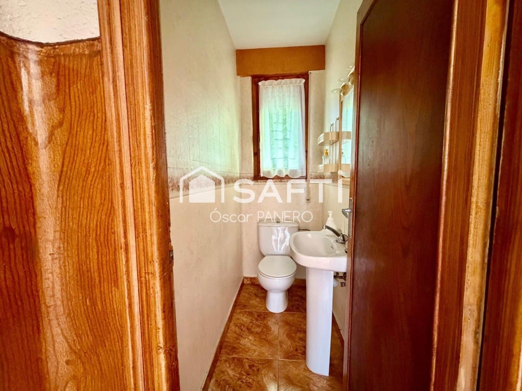 5 bedroom Villa for sale in Villarejo de Orbigo - € 119,000 (Ref: 10044740)
