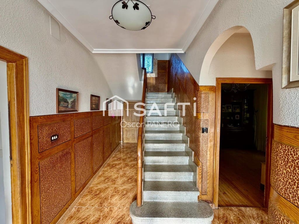 5 bedroom Villa for sale in Villarejo de Orbigo - € 119,000 (Ref: 10044740)
