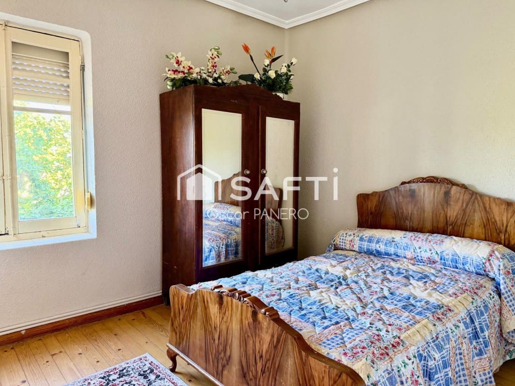5 bedroom Villa for sale in Villarejo de Orbigo - € 119,000 (Ref: 10044740)