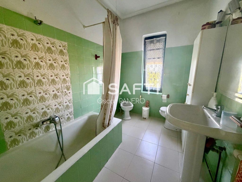 5 bedroom Villa for sale in Villarejo de Orbigo - € 119,000 (Ref: 10044740)