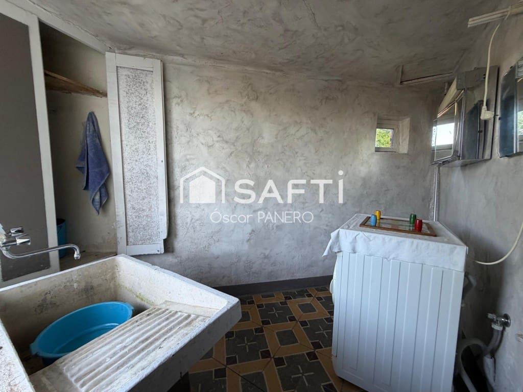 5 bedroom Villa for sale in Villarejo de Orbigo - € 119,000 (Ref: 10044740)