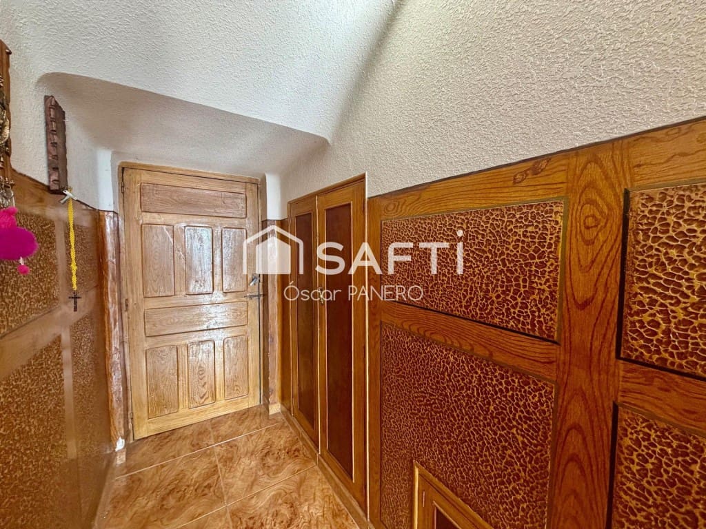 5 bedroom Villa for sale in Villarejo de Orbigo - € 119,000 (Ref: 10044740)