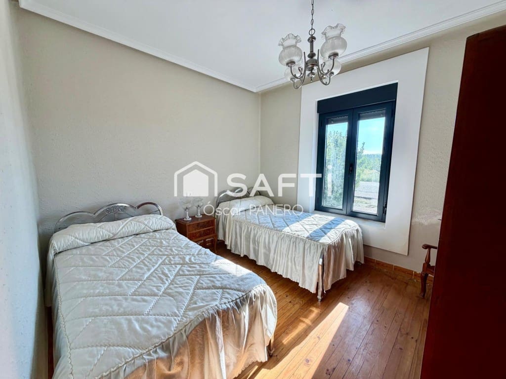 5 bedroom Villa for sale in Villarejo de Orbigo - € 119,000 (Ref: 10044740)