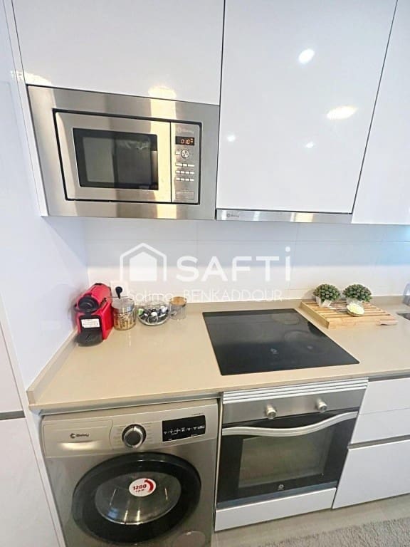 Appartement de 3 chambres à louer à Valence ville avec piscine garage - 2 500 € (Ref: 10044741)