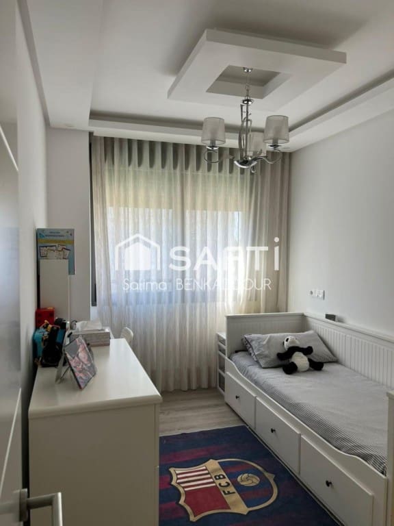 Appartement de 3 chambres à louer à Valence ville avec piscine garage - 2 500 € (Ref: 10044741)