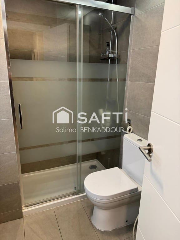 Appartement de 3 chambres à louer à Valence ville avec piscine garage - 2 500 € (Ref: 10044741)