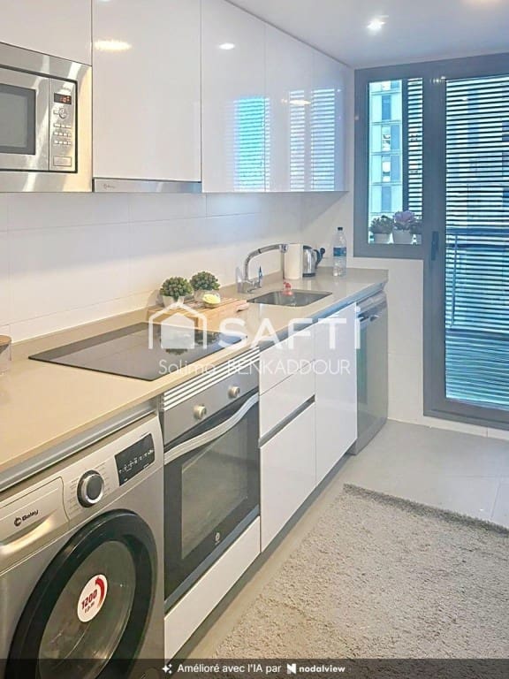 Appartement de 3 chambres à louer à Valence ville avec piscine garage - 2 500 € (Ref: 10044741)