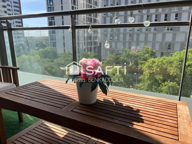 Appartement de 3 chambres à louer à Malilla, Valence ville avec piscine garage - 2 500 € (Ref: 10044741)