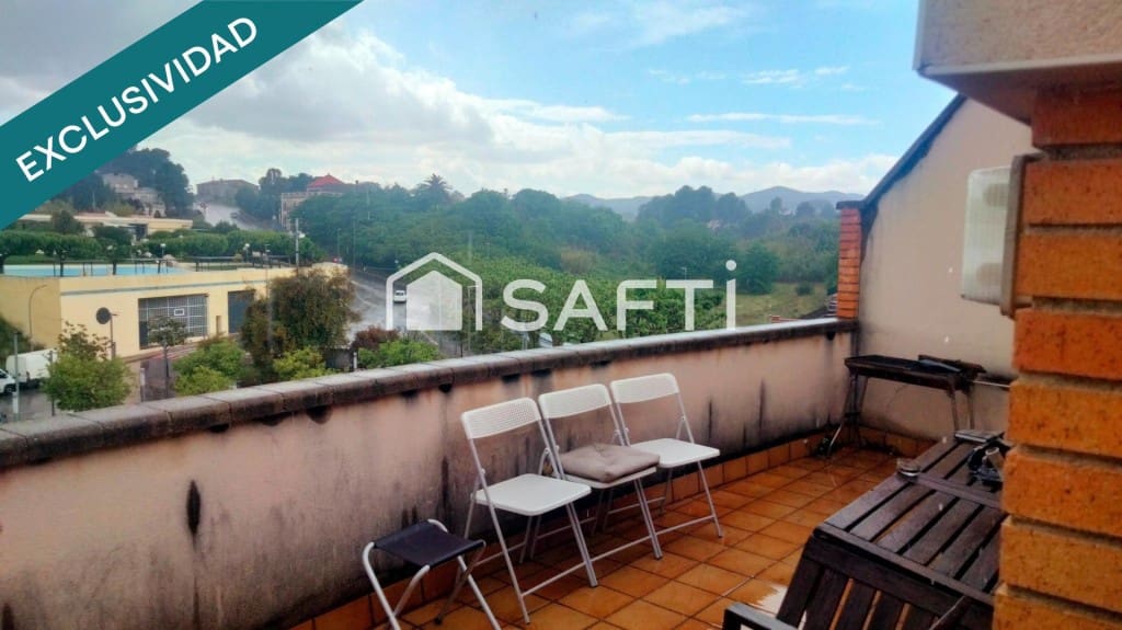 3 chambre Villa/Maison Mitoyenne à vendre à Els Hostalets de Pierola avec piscine garage - 280 000 € (Ref: 10047049)