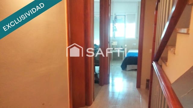 3 chambre Villa/Maison Mitoyenne à vendre à Els Hostalets de Pierola avec piscine garage - 280 000 € (Ref: 10047049)
