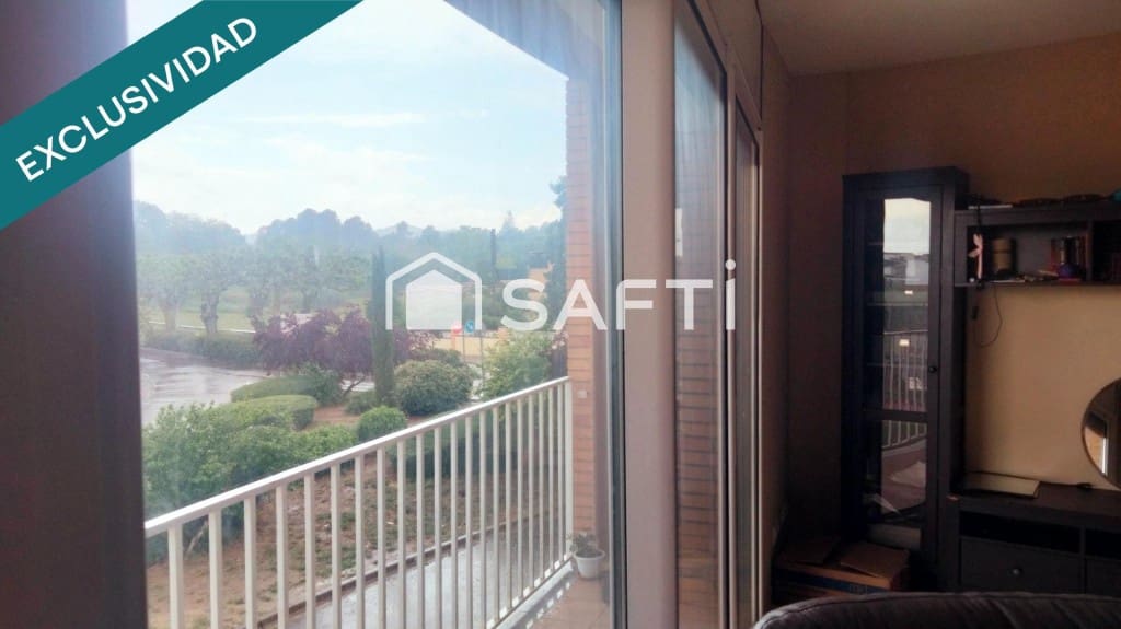 3 chambre Villa/Maison Mitoyenne à vendre à Els Hostalets de Pierola avec piscine garage - 280 000 € (Ref: 10047049)