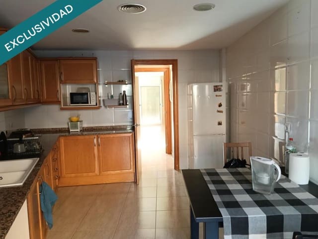 3 quarto Moradia em Banda para venda em Els Hostalets de Pierola com piscina garagem - 268 000 € (Ref: 10047049)