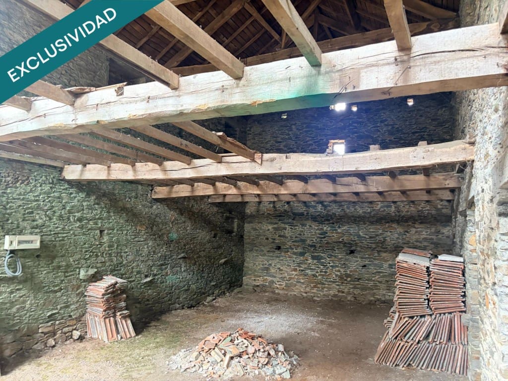6 slaapkamer Finca/Landhuis te koop in Soutelo de Montes - € 325.000 (Ref: 10047052)