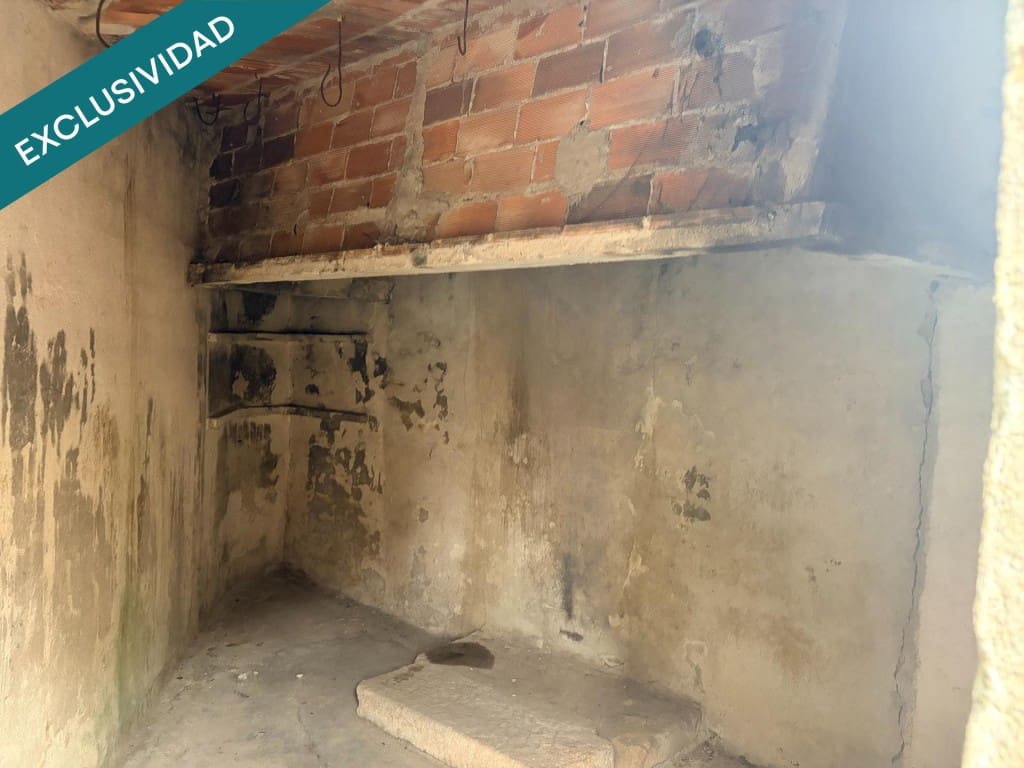 6 slaapkamer Finca/Landhuis te koop in Soutelo de Montes - € 325.000 (Ref: 10047052)
