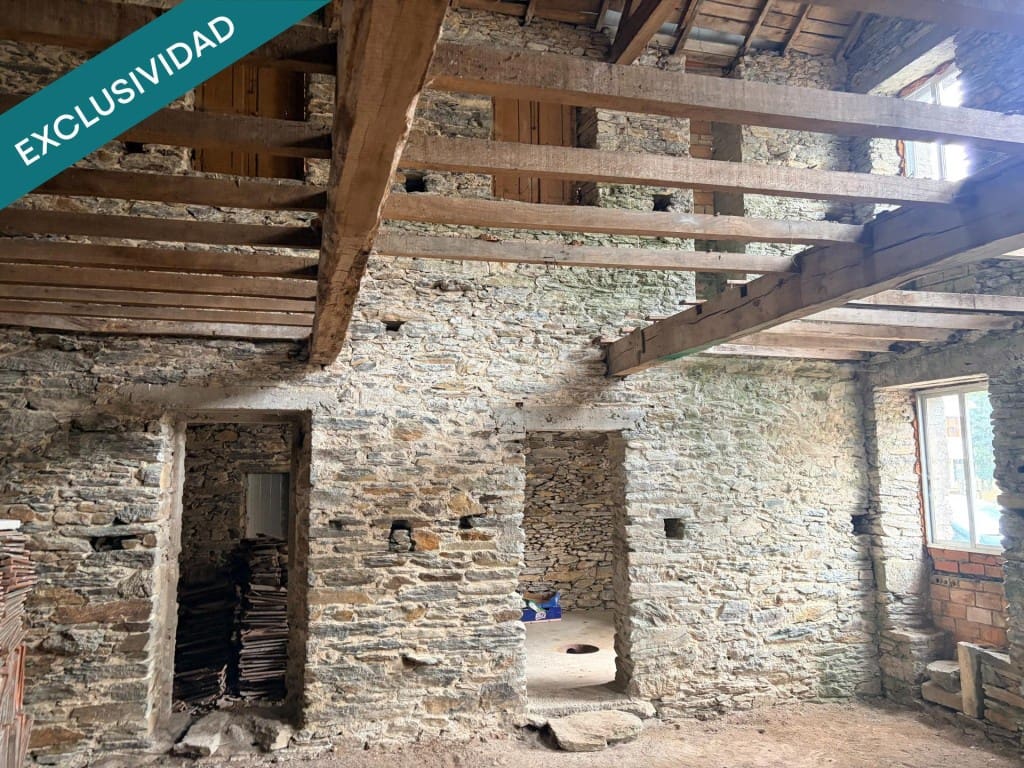 6 slaapkamer Finca/Landhuis te koop in Soutelo de Montes - € 325.000 (Ref: 10047052)