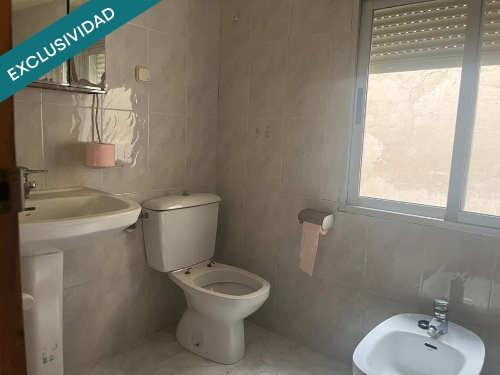 3 bedroom Villa for sale in Teresa de Cofrentes - € 43,000 (Ref: 10047053)