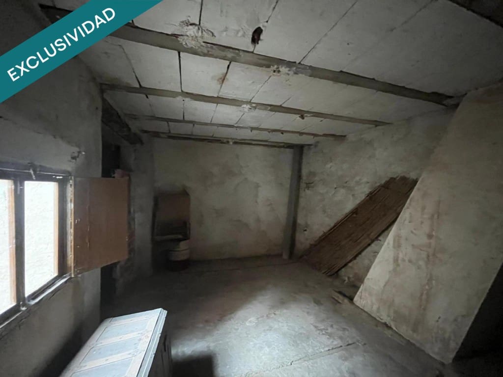 3 bedroom Villa for sale in Teresa de Cofrentes - € 43,000 (Ref: 10047053)