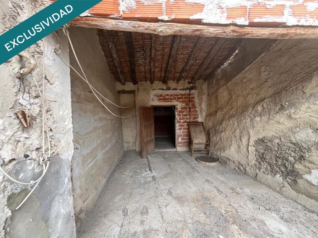 3 bedroom Villa for sale in Teresa de Cofrentes - € 43,000 (Ref: 10047053)