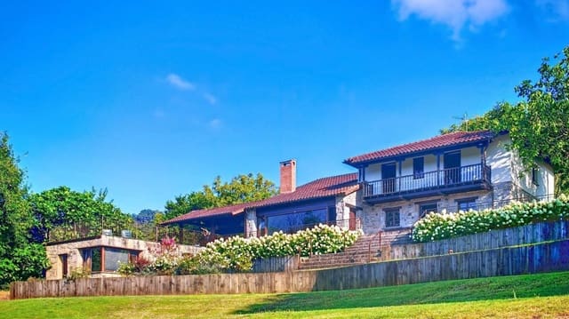 6 soverom Villa til salgs i Pravia med svømmebasseng - € 685 000 (Ref: 10048935)